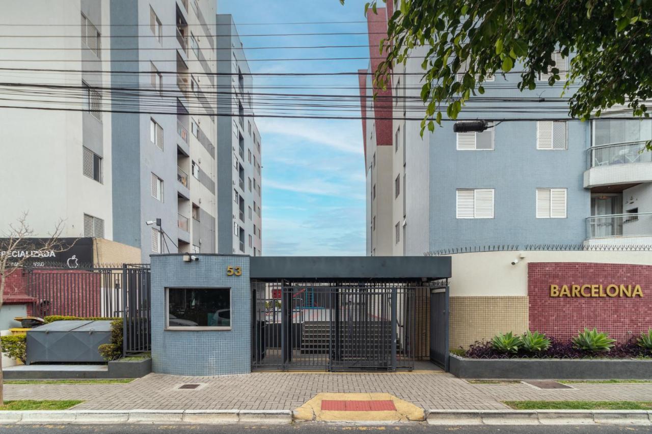 Family Space Curitiba/Vaga De Garagem Gratis 外观 照片