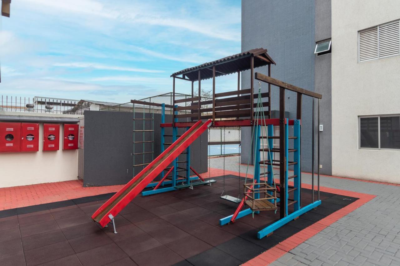 Family Space Curitiba/Vaga De Garagem Gratis 外观 照片